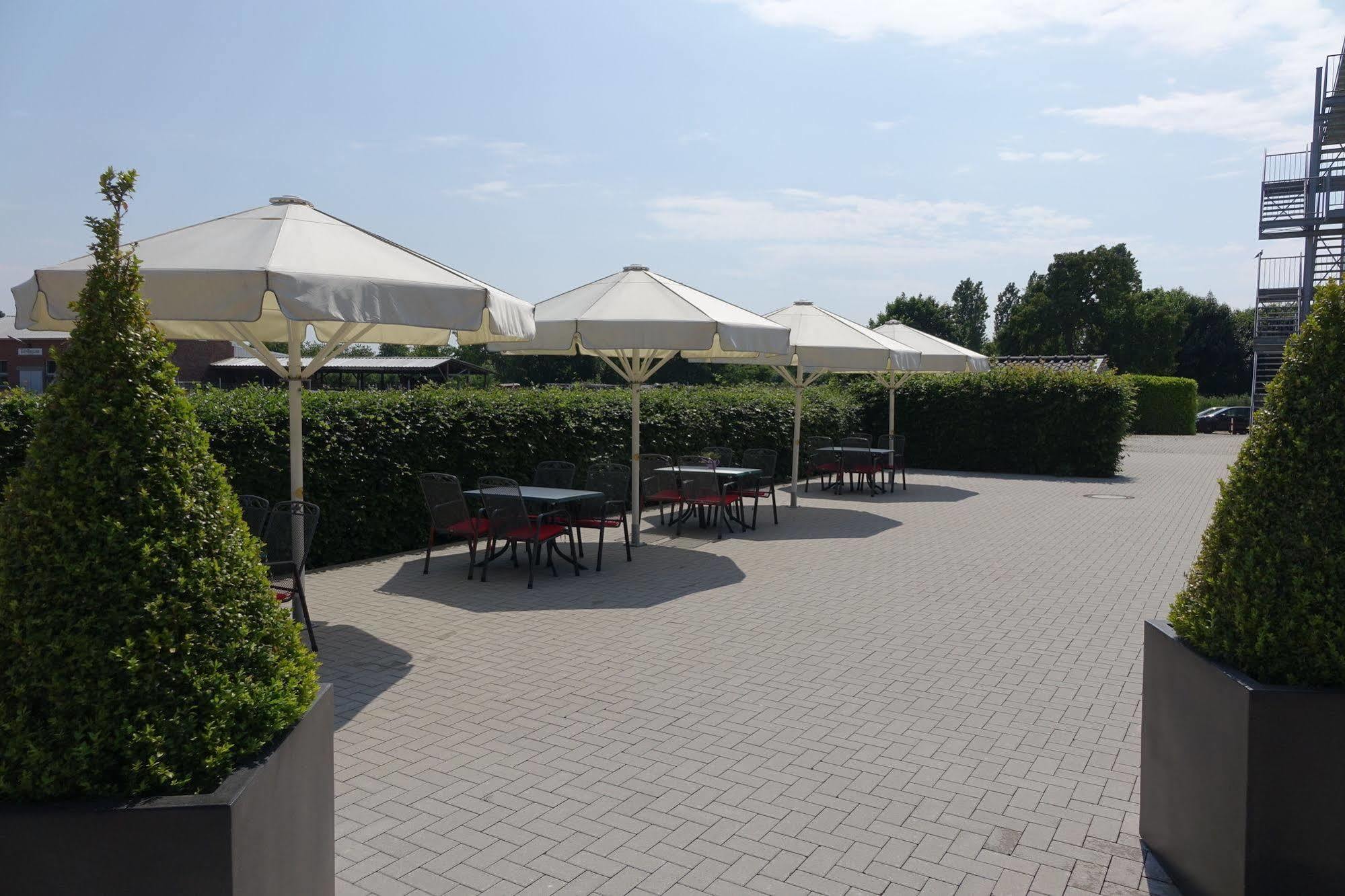 Hotel Till-Moyland Garni Extérieur photo